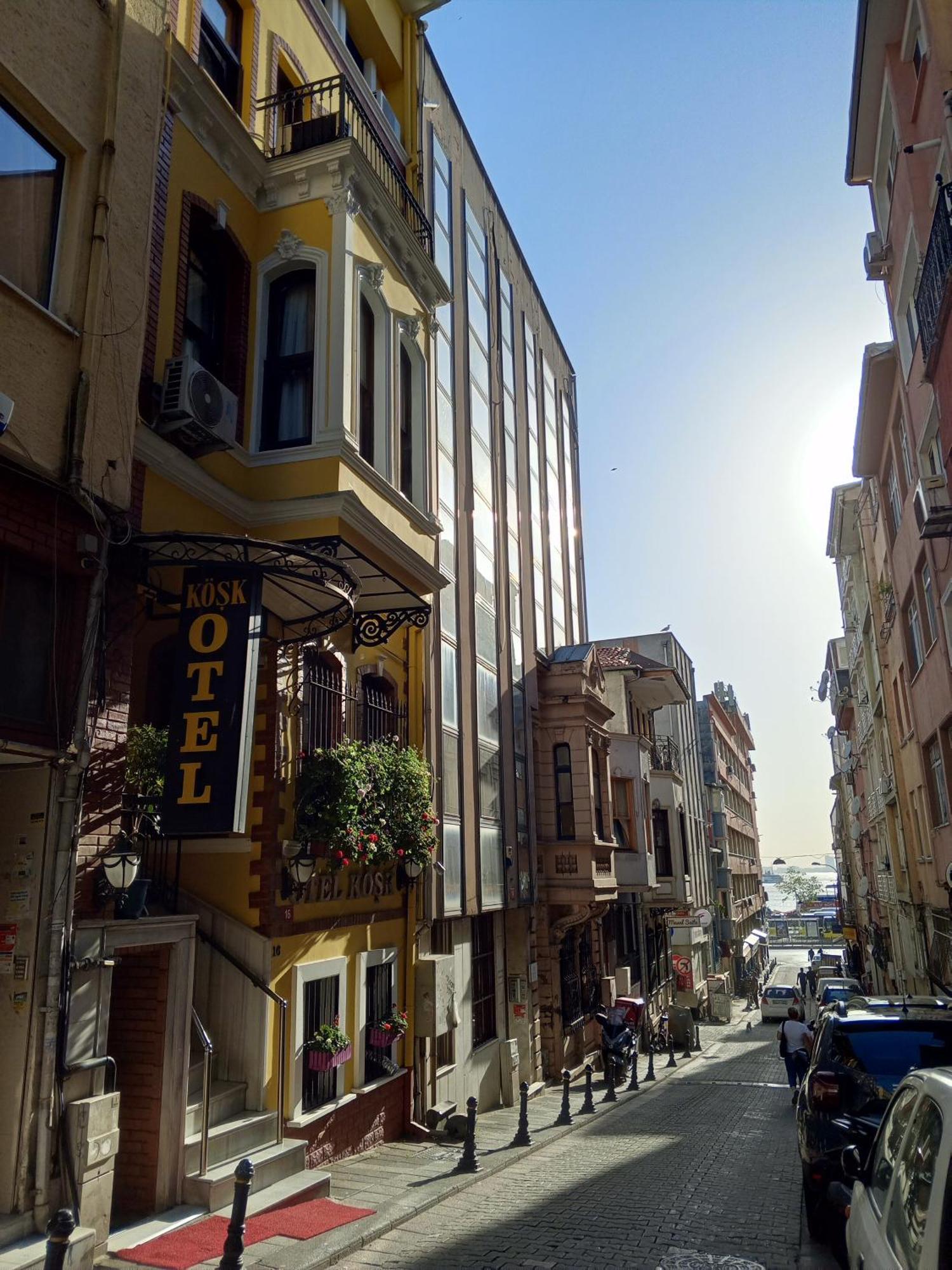 Kosk Hotel Kadikoy Istanbul Bagian luar foto