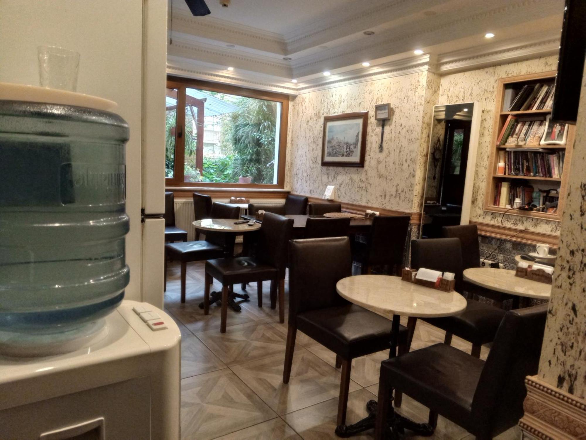 Kosk Hotel Kadikoy Istanbul Bagian luar foto