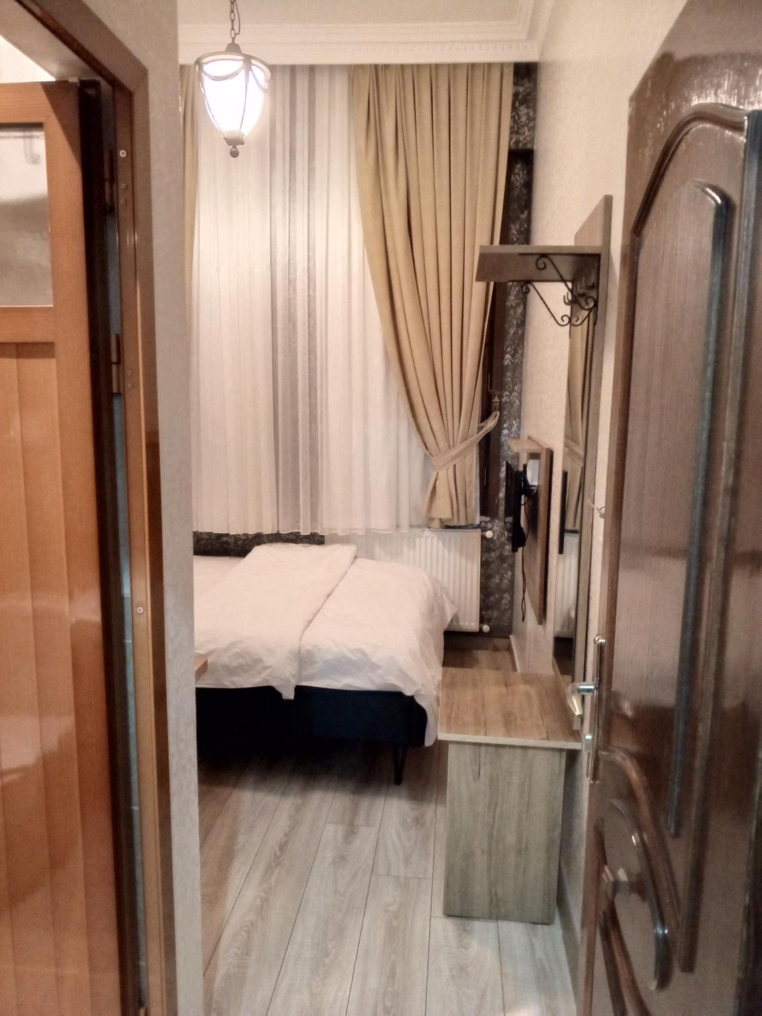 Kosk Hotel Kadikoy Istanbul Bagian luar foto