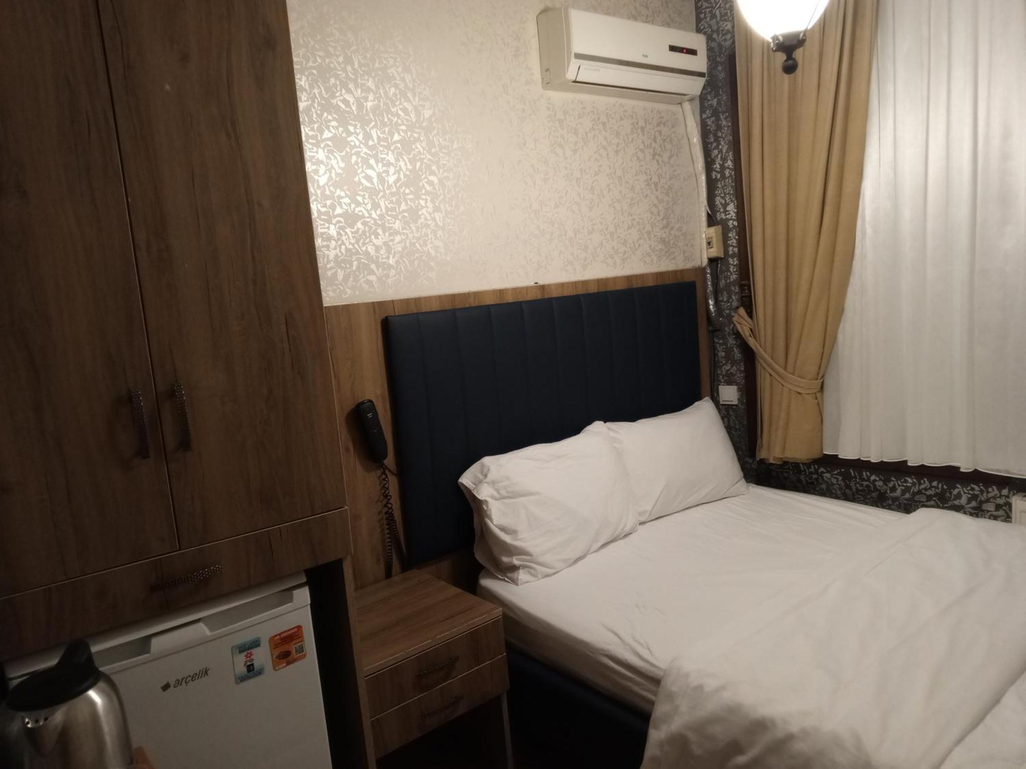 Kosk Hotel Kadikoy Istanbul Bagian luar foto