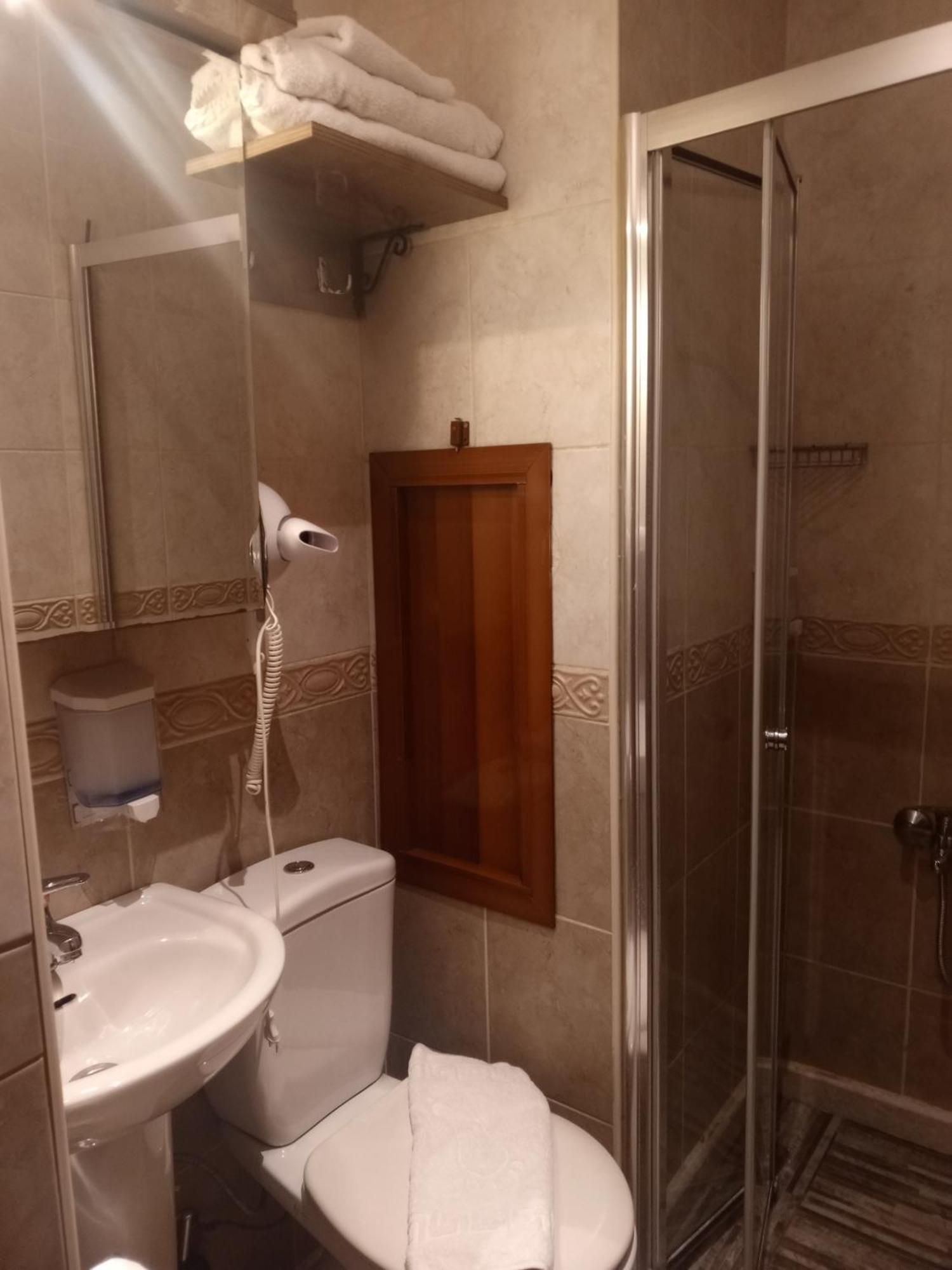 Kosk Hotel Kadikoy Istanbul Bagian luar foto