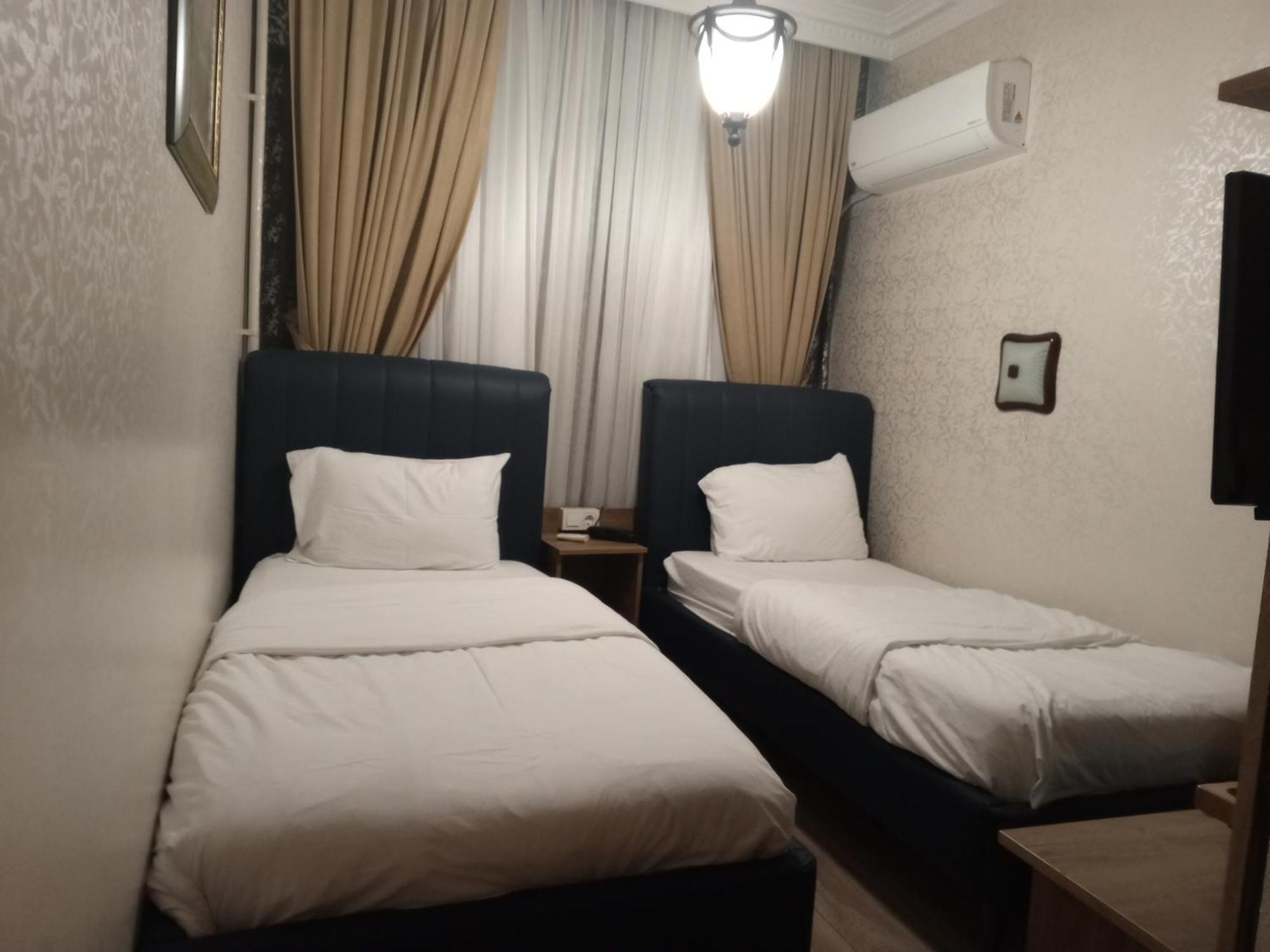 Kosk Hotel Kadikoy Istanbul Bagian luar foto