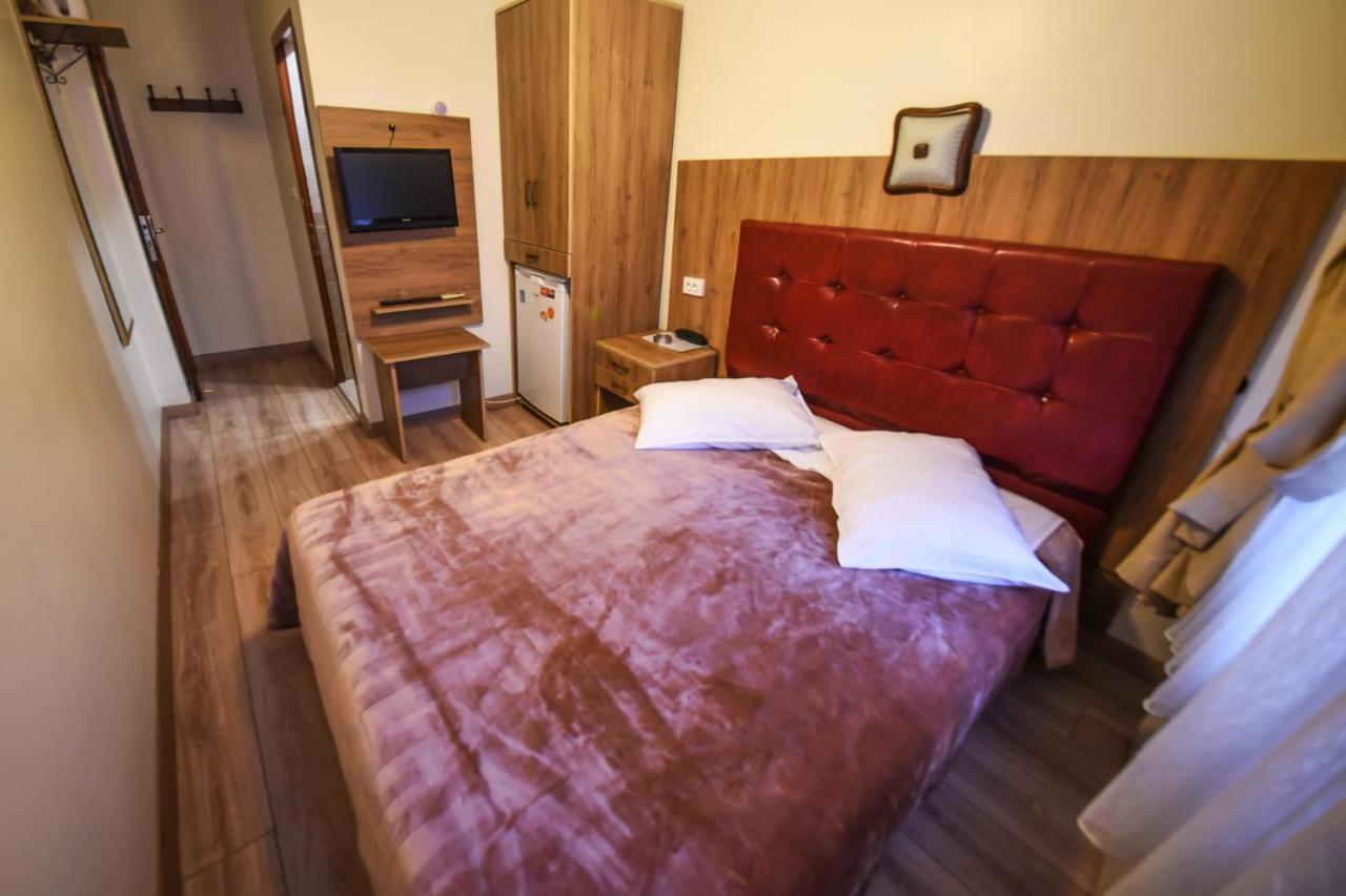 Kosk Hotel Kadikoy Istanbul Bagian luar foto